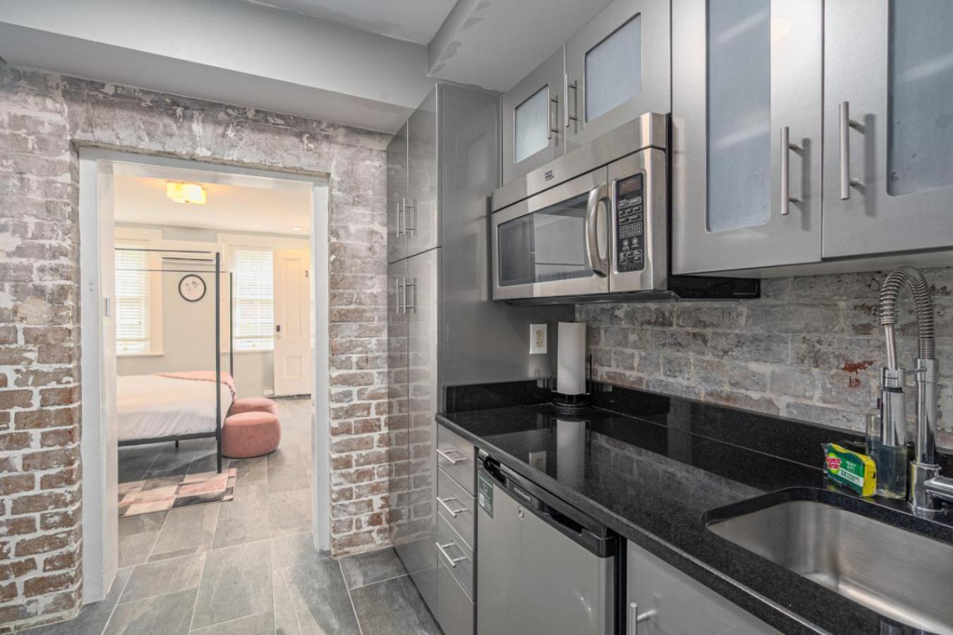 Brooklyn Suite At Hamilton Саванна Экстерьер фото